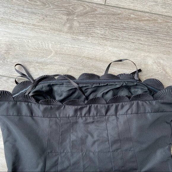 BCBGMaxAzria  TAFFETA SCALLOPED BABYDOLL MINI DRESS - Picture 14 of 16